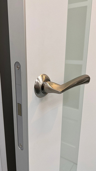 Межкомнатная дверь  