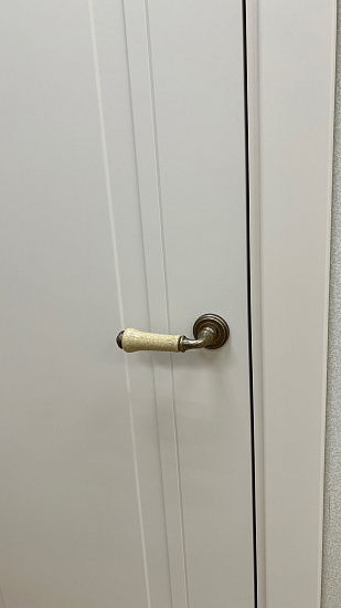 Межкомнатная дверь  